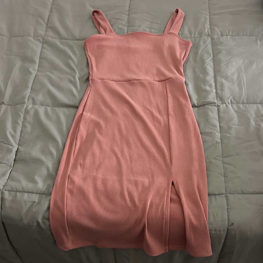 Chic Sleeveless Pink Midi Dress